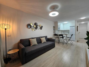 Los Cristianos - Valdes Center 9 - As de Casas